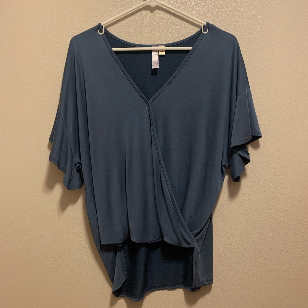 Blue wrap top size S